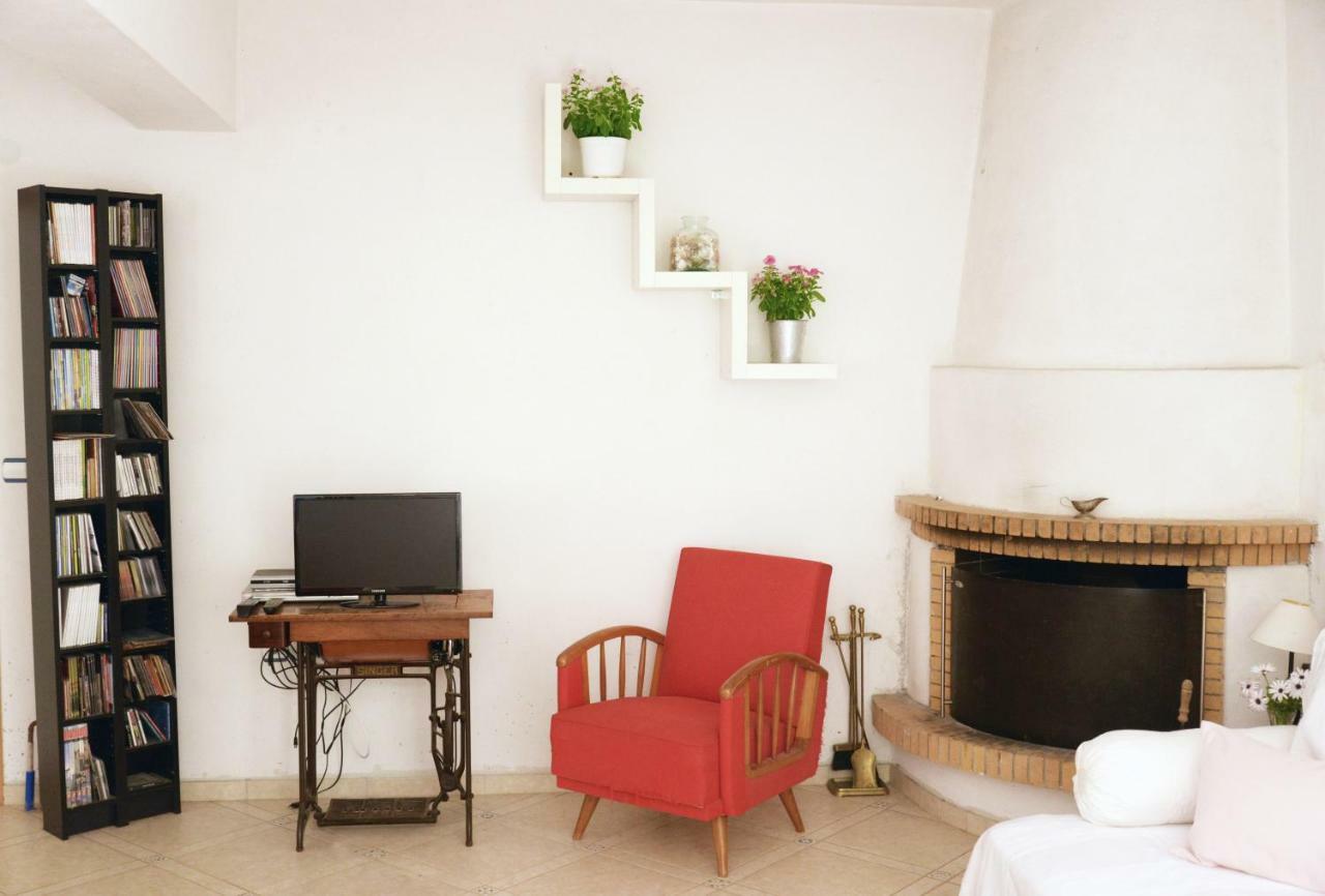 Blueline Guesthouse Agios Dimitrios  Exterior photo