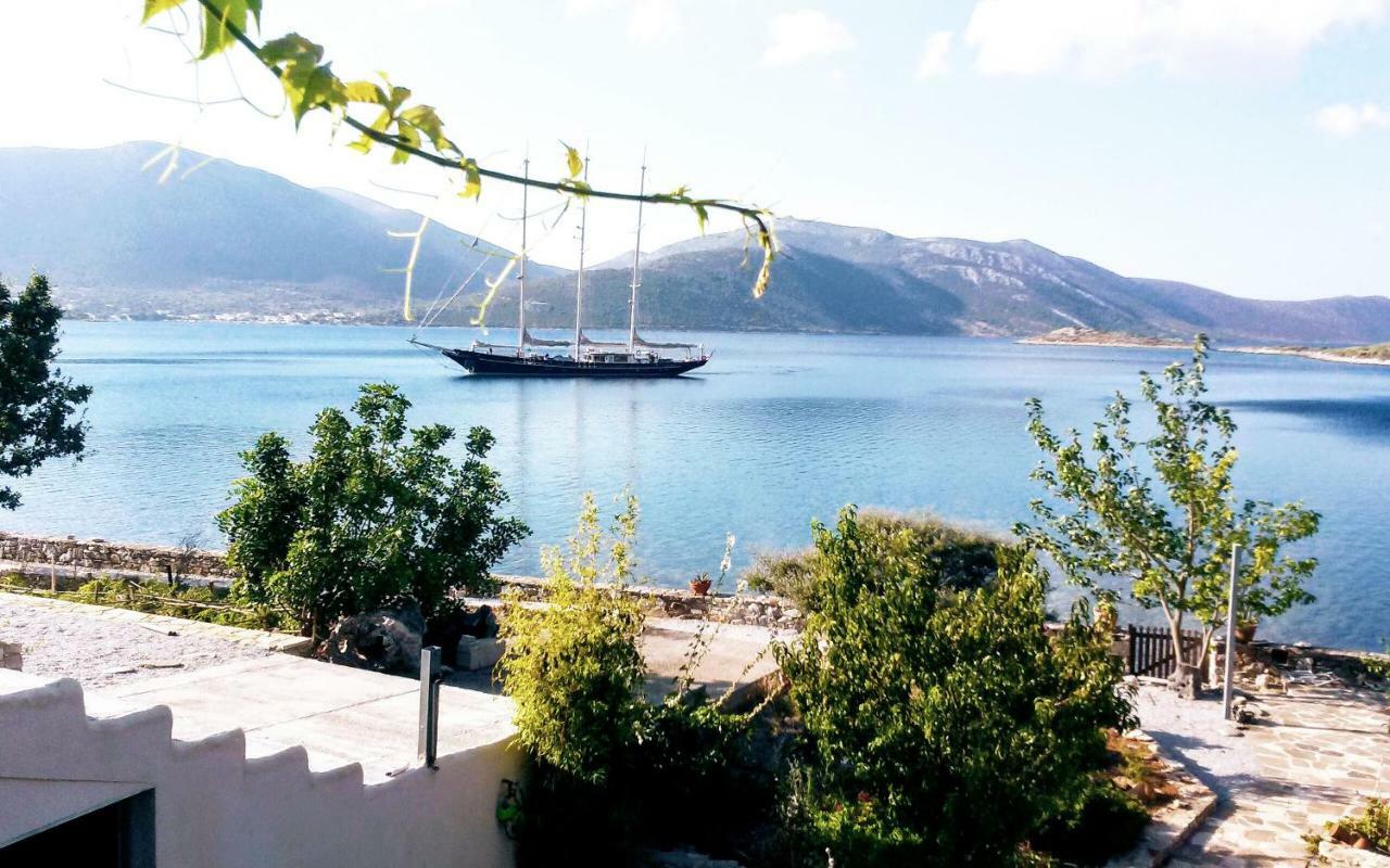 Blueline Guesthouse Agios Dimitrios  Exterior photo